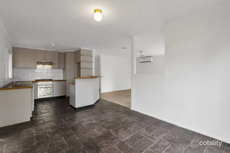 Property photo of 23 Thames Boulevard Werribee VIC 3030
