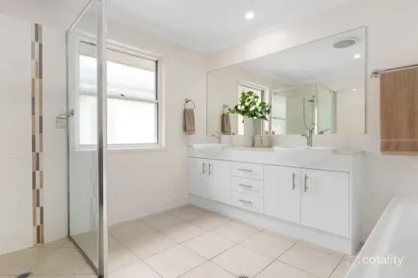 Property photo of 4 Pockley Street Morningside QLD 4170