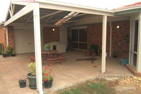 Property photo of 77 Oaklands Way Pakenham VIC 3810