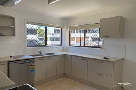 6/28a Marine Pde, Southport, QLD 4215