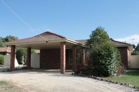 12 Regan Dr, Romsey, VIC 3434