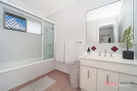 Property photo of 28 Wheeler Circuit Kirwan QLD 4817