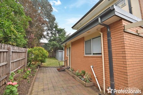 Property photo of 32 Dryden Concourse Mooroolbark VIC 3138