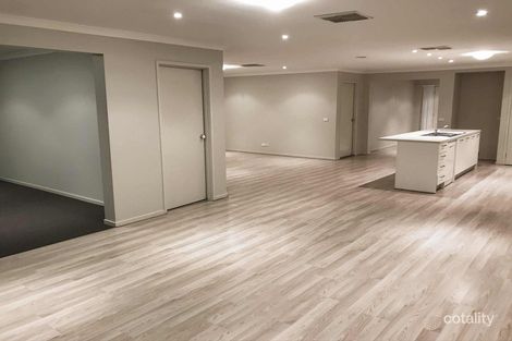 Property photo of 103 Black Dog Drive Brookfield VIC 3338