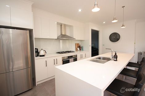 Property photo of 40 Colonial Drive Haven VIC 3401