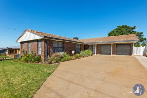 76 Fontenoy St, Young, NSW 2594
