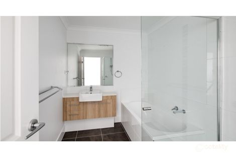 Property photo of 1/47-49 Surman Street East Birkdale QLD 4159
