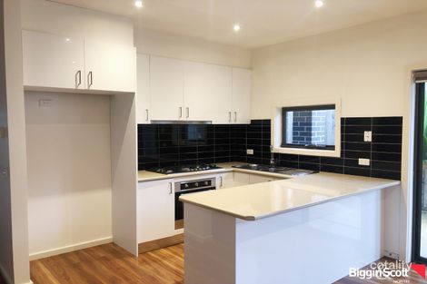 Property photo of 2 Bear Crescent Doreen VIC 3754