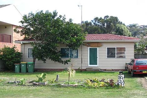 Property photo of 16 Del Mar Drive Copacabana NSW 2251