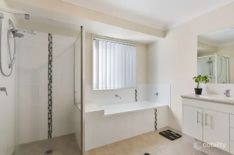 Property photo of 10 Banya Crescent Springfield Lakes QLD 4300