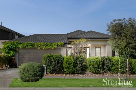 Property photo of 16 Shiraz Crescent Point Cook VIC 3030