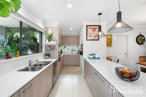 Property photo of 16 Shiraz Crescent Point Cook VIC 3030