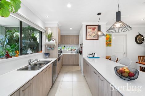 Property photo of 16 Shiraz Crescent Point Cook VIC 3030