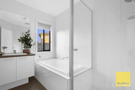 Property photo of 61 Haystack Drive Truganina VIC 3029