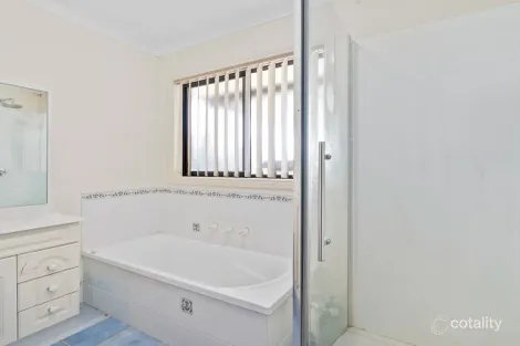 Property photo of 2/2 Riley Court Tocumwal NSW 2714