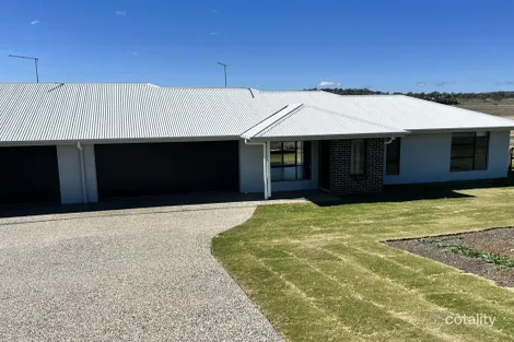 28 Aquila Dr, Meringandan West, QLD 4352
