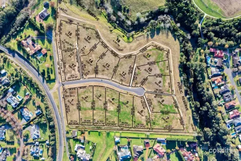 Property photo of 4 Rofe Place Grasmere NSW 2570