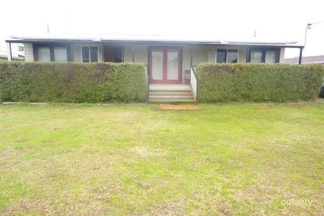 10 Croft St, Holbrook, NSW 2644