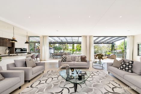 Property photo of 44 Benaroon Avenue St Ives NSW 2075