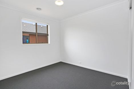 Property photo of 1 Hackberry Close Lara VIC 3212