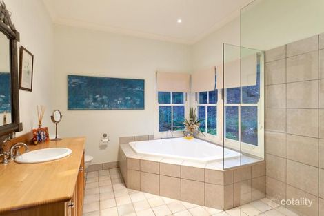 Property photo of 160 Old Farm Road Pullenvale QLD 4069