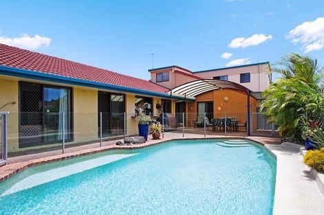 9 Chestnut St, Elanora, QLD 4221