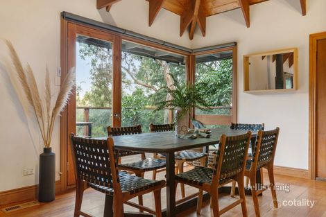 Property photo of 28 Kerrie Crescent Eltham VIC 3095