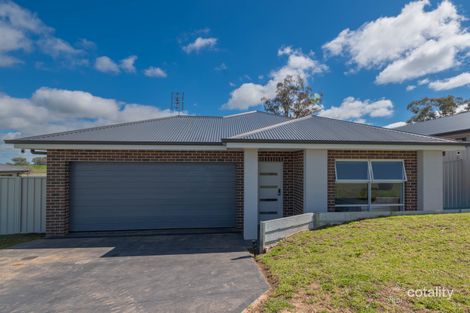 19 Rosewood Ave, Parkes, NSW 2870