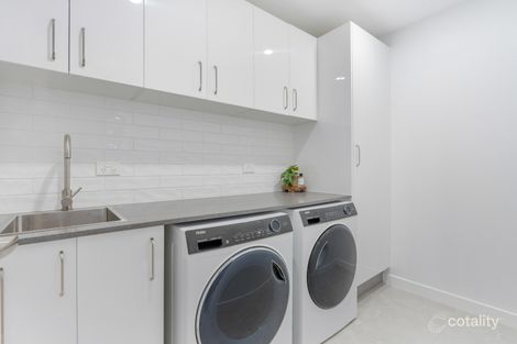 Property photo of 25 Jingella Street Hope Island QLD 4212