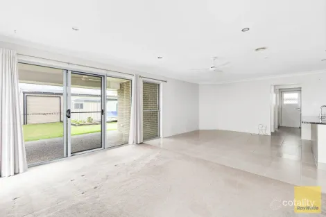 Property photo of 79 Mayfair Drive Emerald QLD 4720