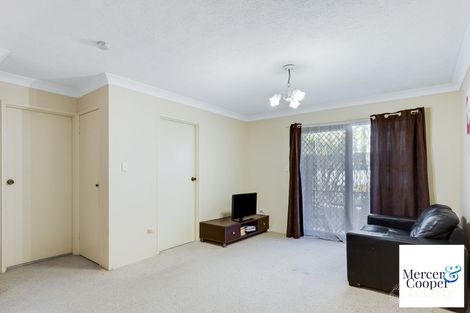 Property photo of 2/11 Brett Avenue Labrador QLD 4215
