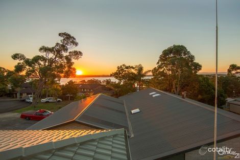 10 Omaru Cl, Nords Wharf, NSW 2281