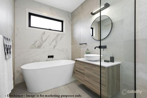 Property photo of 1 Athol Court Langwarrin VIC 3910