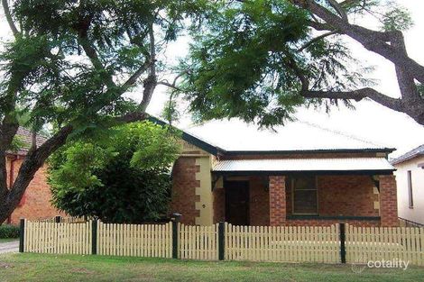 9 King St, Lorn, NSW 2320