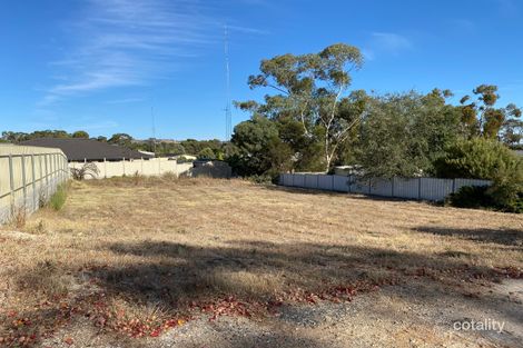 Property photo of 4 Heath Drive Clare SA 5453