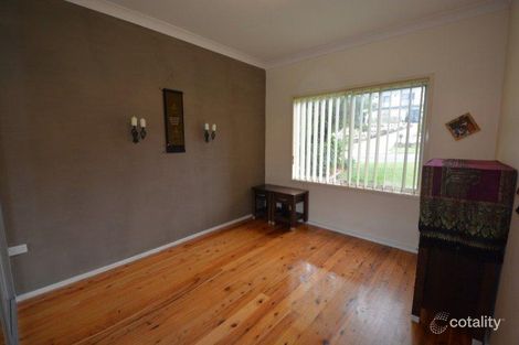 Property photo of 102 Landy Drive Mount Warrigal NSW 2528