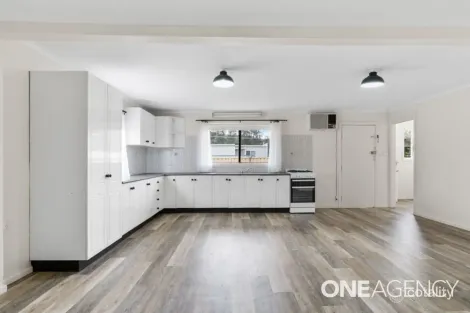 Property photo of 10 Thistleton Drive Burrill Lake NSW 2539