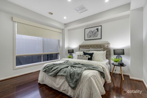 Property photo of 44 Bluebird Way Roxburgh Park VIC 3064