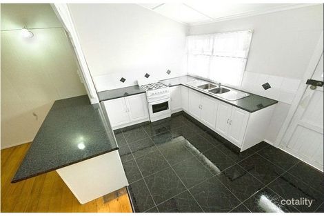 Property photo of 146 Hinchliff Street Kawana QLD 4701