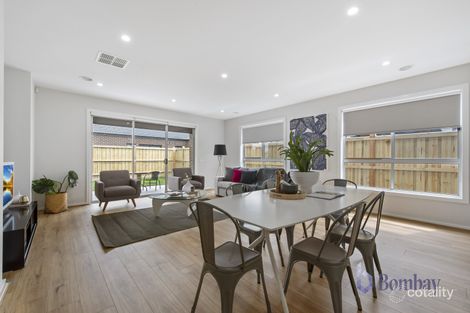 Property photo of 14 Verdon Drive Wollert VIC 3750
