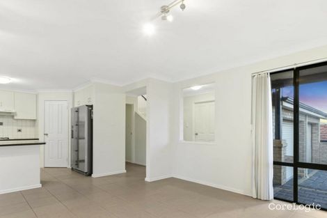 Property photo of 2/9 Henrietta Court Coogee WA 6166