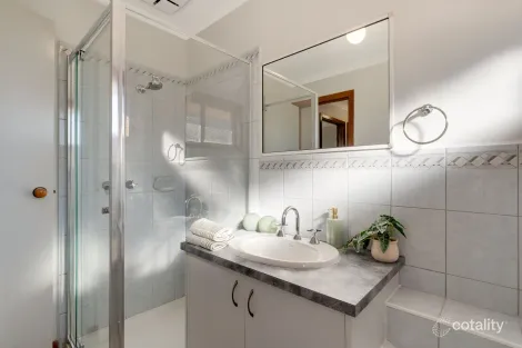 Property photo of 26 Woking Street Craigieburn VIC 3064