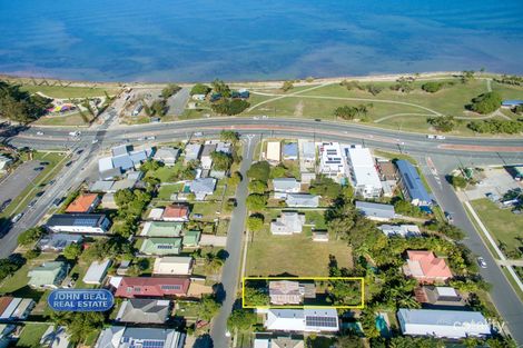 9 Mclennan St, Woody Point, QLD 4019