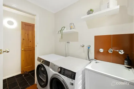 Property photo of 7 Carlson Court North Haven SA 5018