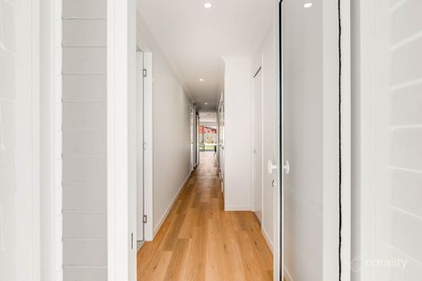 Property photo of 46D Cranley Street South Toowoomba QLD 4350