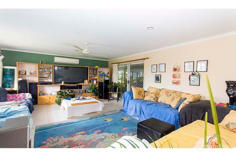 Property photo of 25 Cozens Way Highland Park QLD 4211