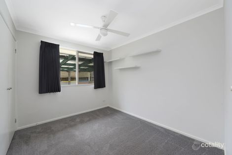Property photo of 20 Gullquist Way Pakenham VIC 3810