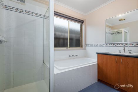 Property photo of 27 Nouvelle Grove South Morang VIC 3752