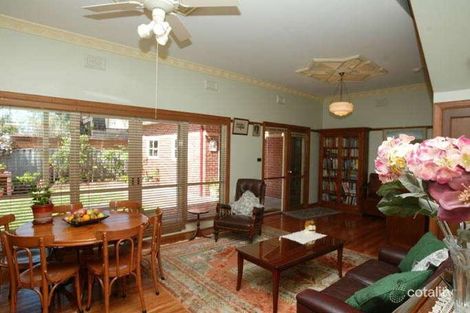 Property photo of 36 Peterleigh Grove Essendon VIC 3040