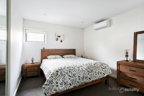 Property photo of 19 Harborne Street Macleod VIC 3085